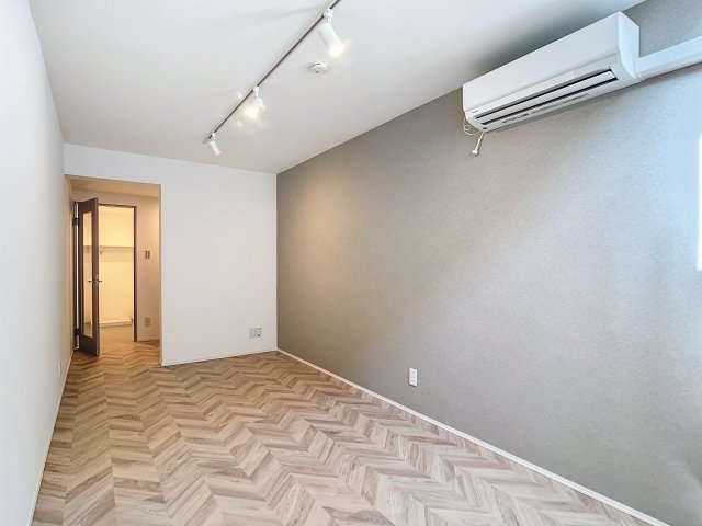 ＲＩＶＥＮＤＥＬＬ　ＥＢＩＳＵ1階 部屋その他