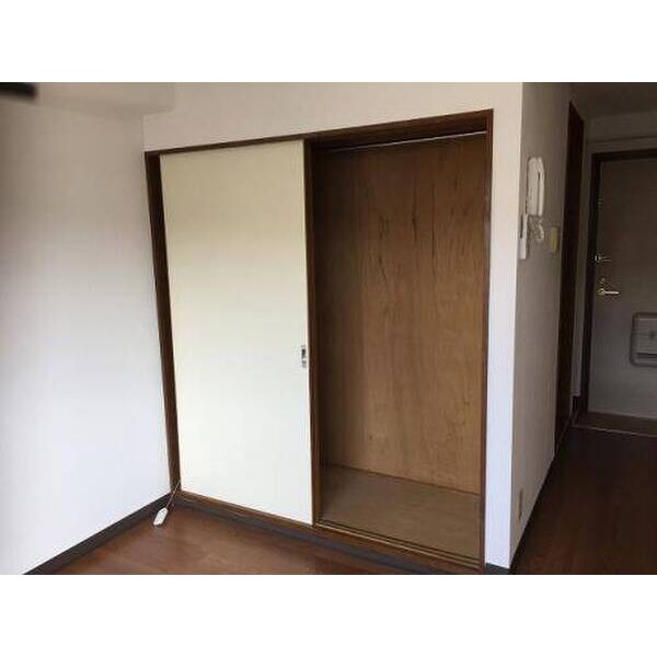 ストリームサイドスズキ 収納