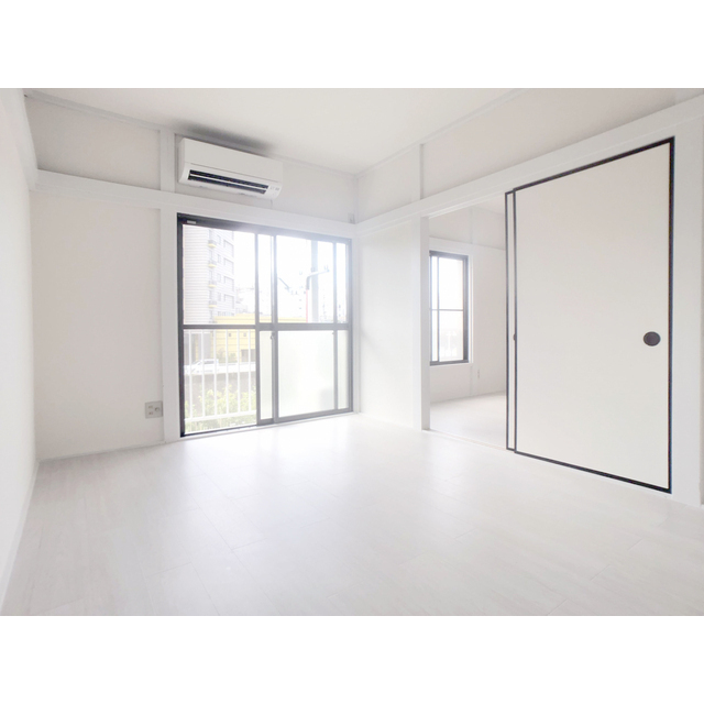 リバーサイドハイツ リビング