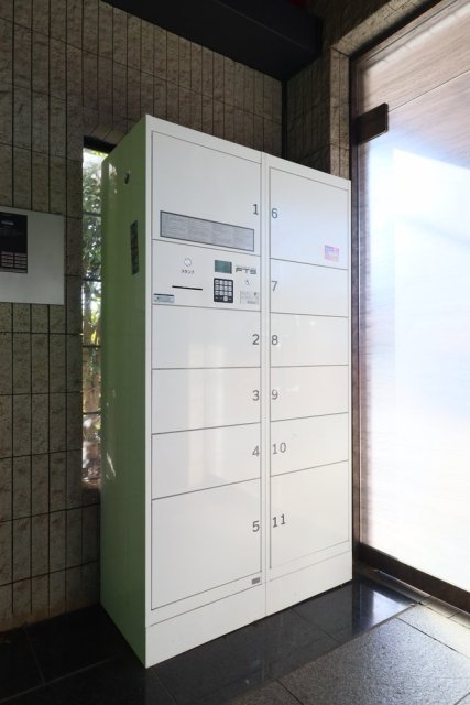 アルテハイム上石神井2階 宅配BOX