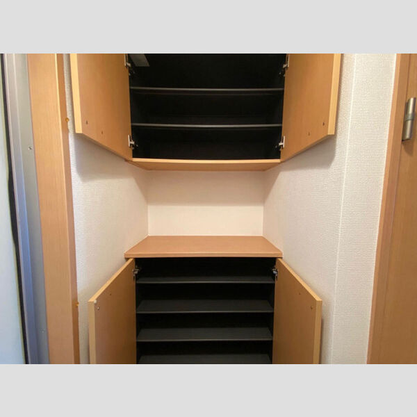 メゾン テラ302号室 302号室　シューズボックス