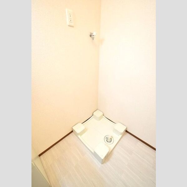 延沢戸建て　C棟101号室 洗濯機置き場