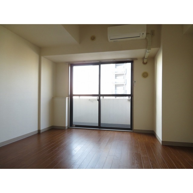 ソレイユ駒沢 洋室