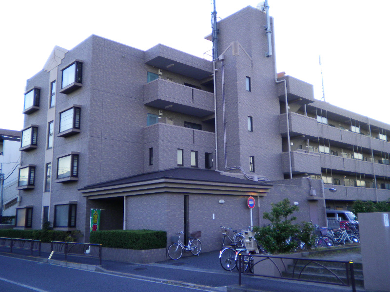 パーソンヒルズ4階 外観