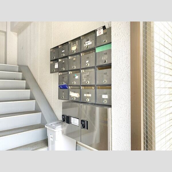 ウィンザー篠崎 郵便ポスト