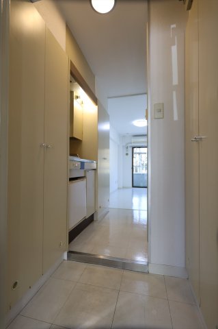 カーイング多摩202号室 同物件・別部屋画像