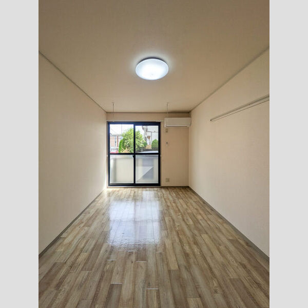 キャッスル　Ⅰ101号室 リビング