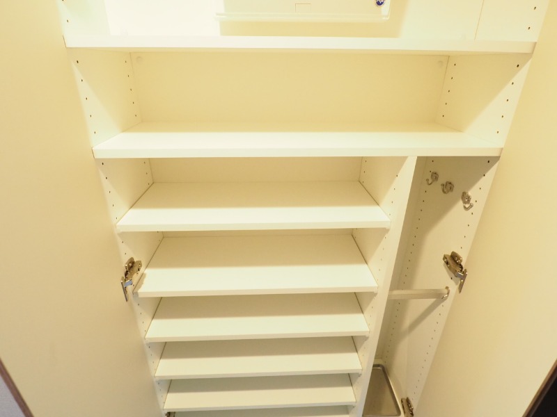 レジディア下丸子プレイス4階 収納