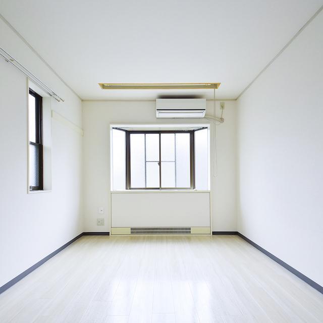 シャンズハウゼ1階 バス