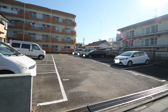 ハイムエバーグリーン 駐車場！