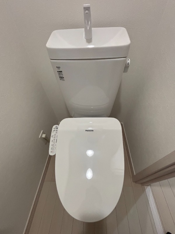 リブ東小岩 温水洗浄便座機能付き