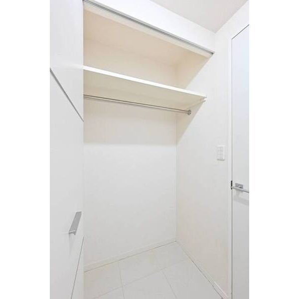 プレスタイル横濱SOUTH0102号室 収納