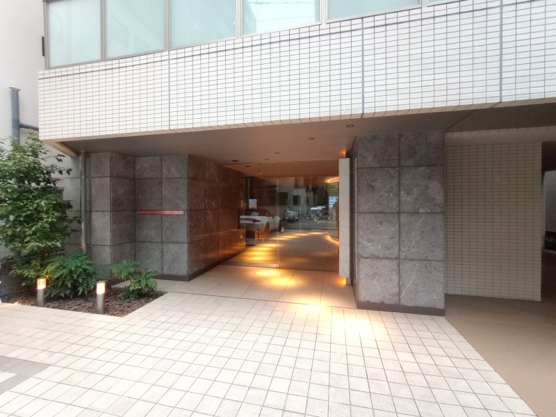 クレイシア巣鴨駅前8階 エントランス