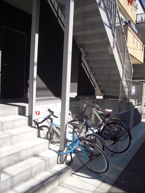 ＦＩＮＥ　ＢＬＯＯＭ0201号室 敷地内駐輪場☆