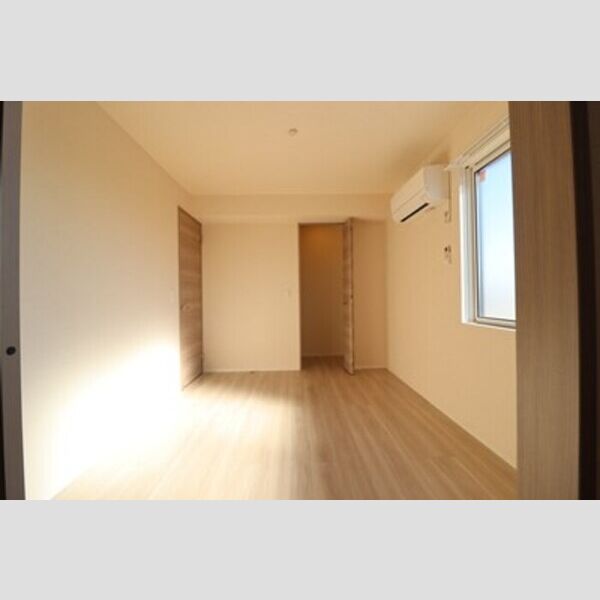 Noble Ferro　B棟302号室 洋室6帖