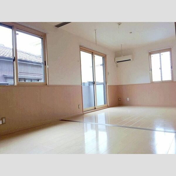 レスティア リビング