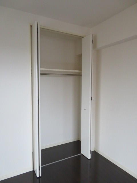 エルフラット鶯谷1201号室 同建物別部屋の参考画像