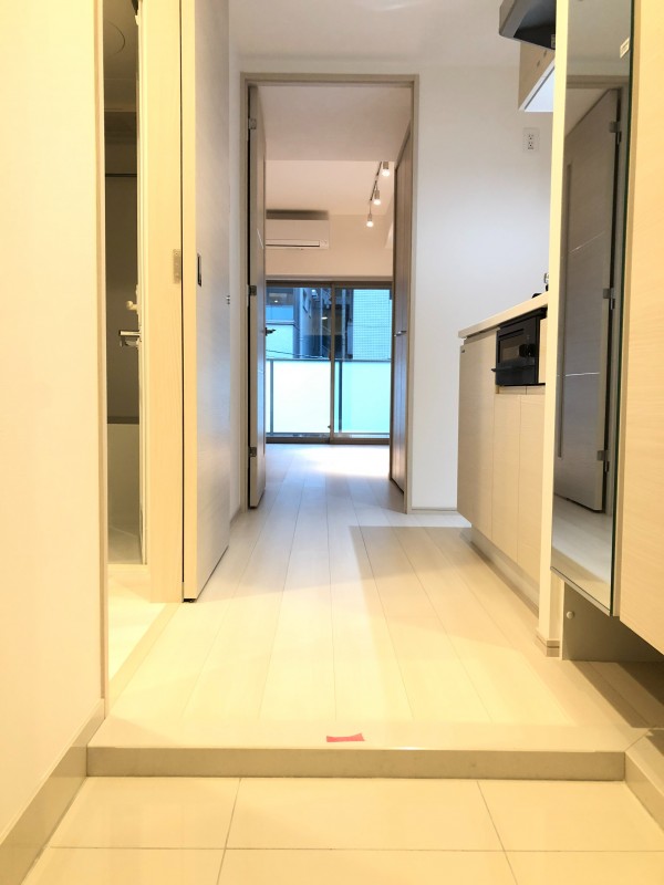 クレイシア秋葉原ラグゼスウィート4階 玄関