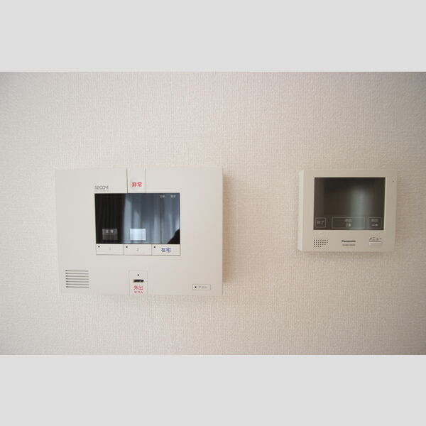 グラン　コンフォート101号室 セコムホームセキュリティついています