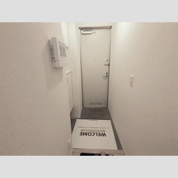 ラマージュⅡ203号室 玄関