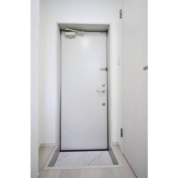 グラード氷川台Ⅱ 玄関