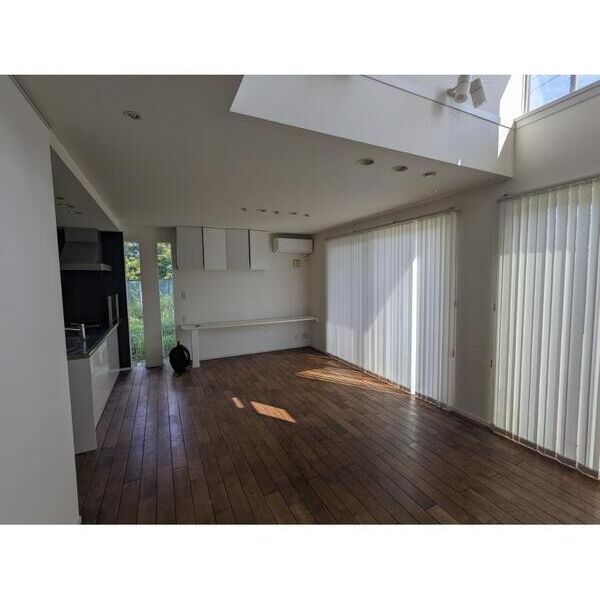 フォレストハウス緑台 リビング