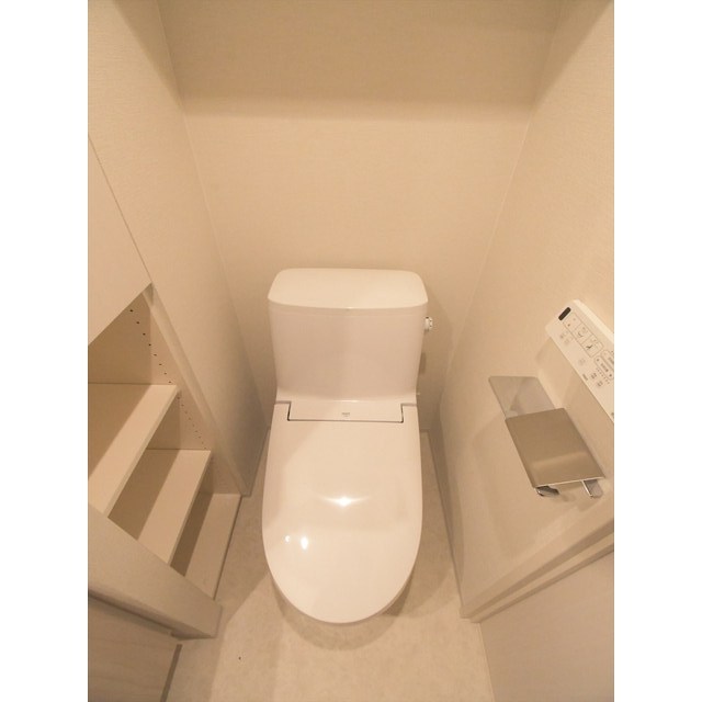 ラクレイス横濱関内0511号室 内観