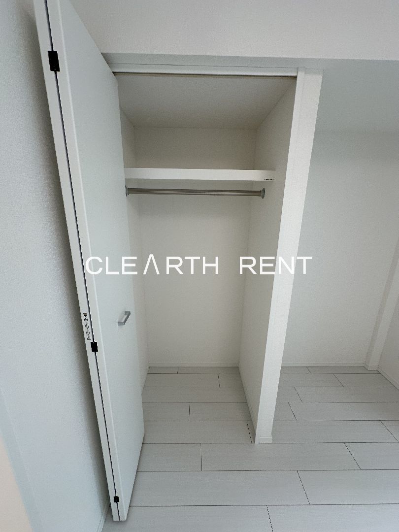 ＧＲＡＮ ＰＡＳＥＯ三宿2階 収納クローゼット