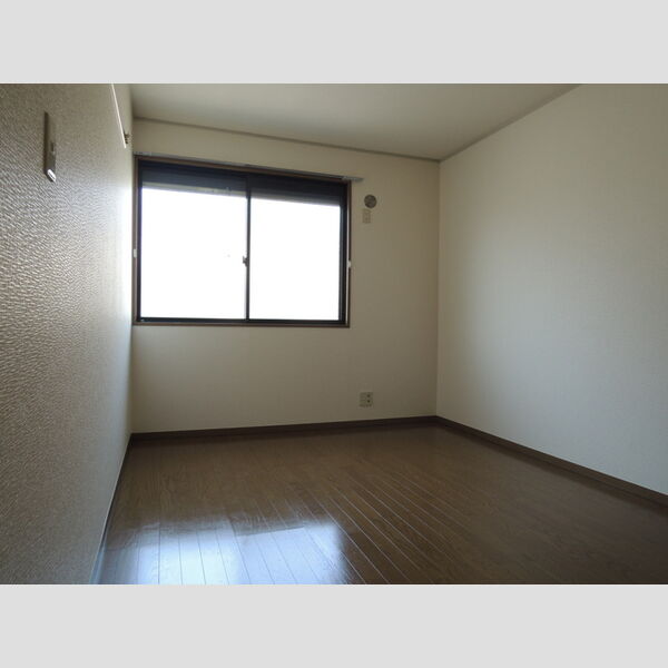 ハイツ ユーセブン106号室 洋室6帖