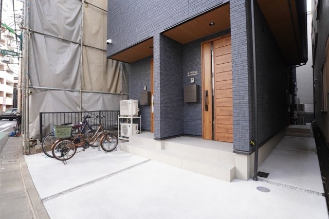 荻窪一丁目住宅2階 エントランス