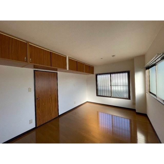 パティオ１２ 内観