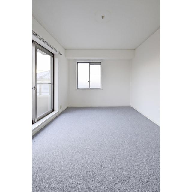 リリオ王禅寺1階 玄関