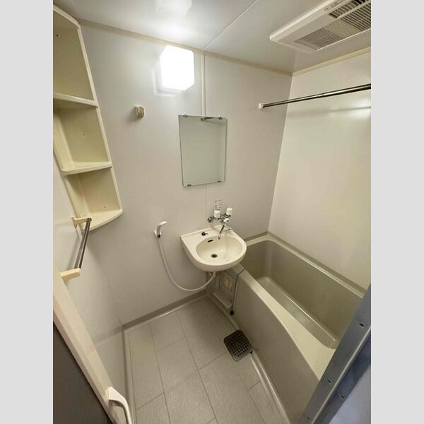 学遊館107号室 浴室