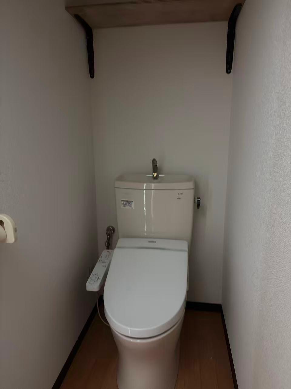 清瀬市松山　シェアハウス トイレ