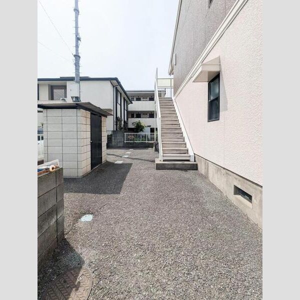 パフィオニッシン エントランス