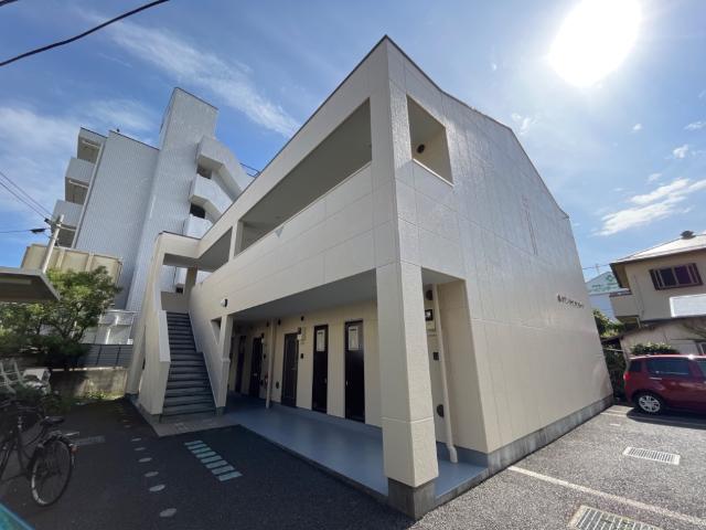 メゾン・トランタンヌーフ 外観写真（昼）