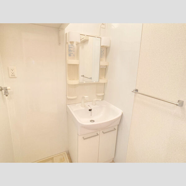 ディアコート・A101号室 シャワー付洗面化粧台