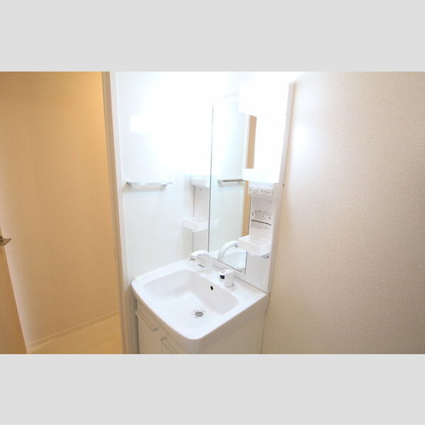 エクセル・フラット 朝シャンらくらく洗髪洗面化粧台♪