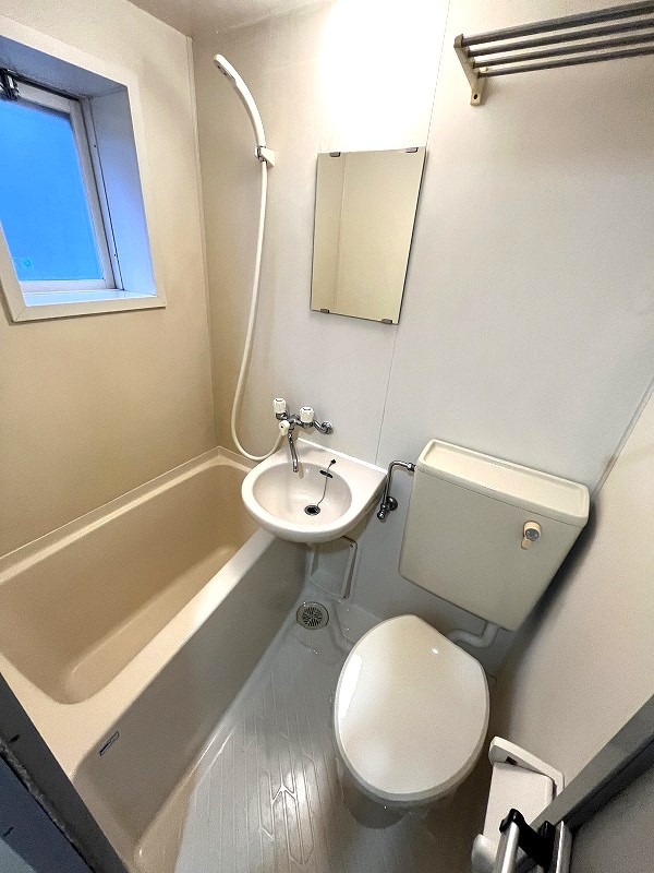 ダイニチ館　Ｆ－２７(F-027)1階 ３点UB