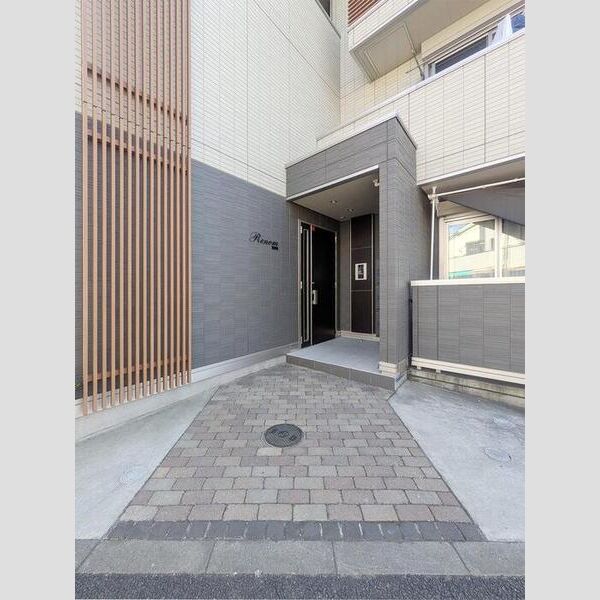 RENOM103号室 エントランス