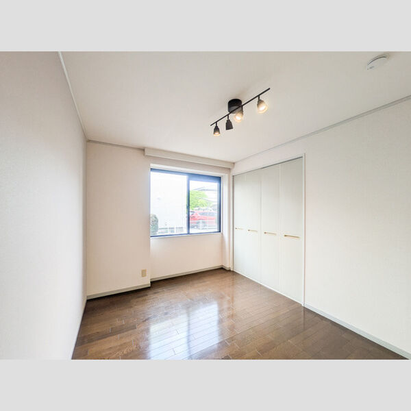 ヴァンベール富士美101号室 洋室