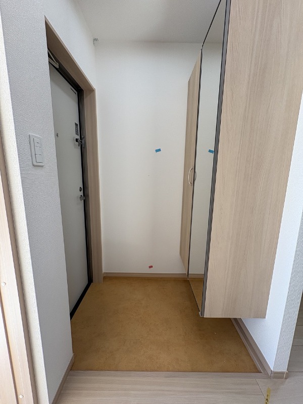 グリーングラス2階 玄関