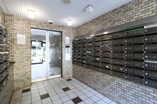 日神パレス永福町3階 エントランス