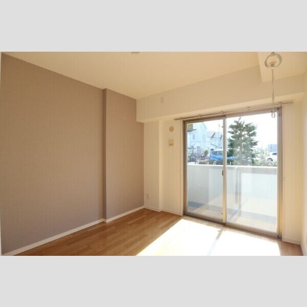 アヴェニール柏の葉107号室 洋室6.1帖