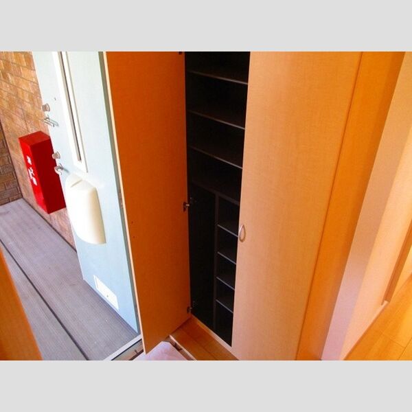 ヴィラ パルテール203号室 シューズBOX