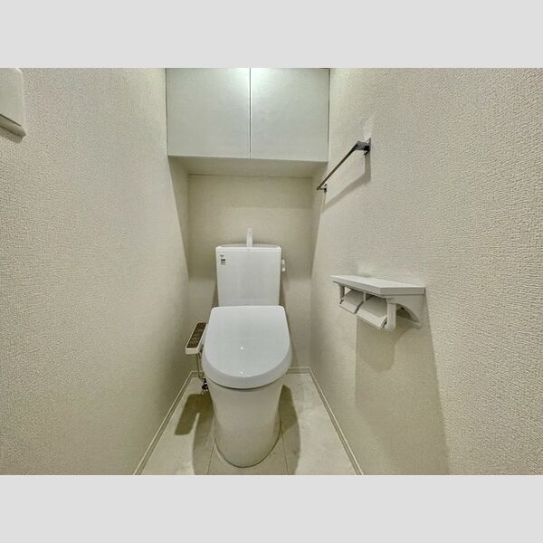 ディーシンシア202号室 温水洗浄便座