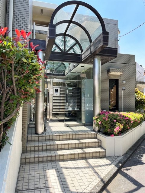 コスモ千早町3階 エントランス