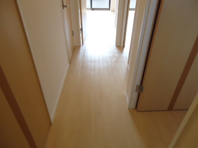 マリーゴールド 廊下