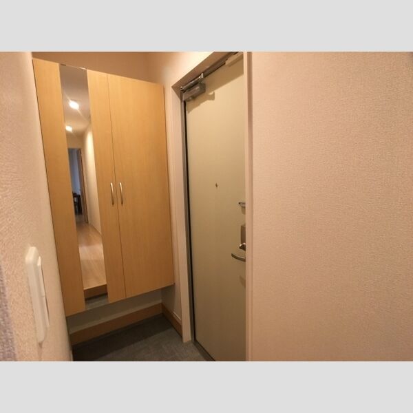 プラド大宮301号室 玄関