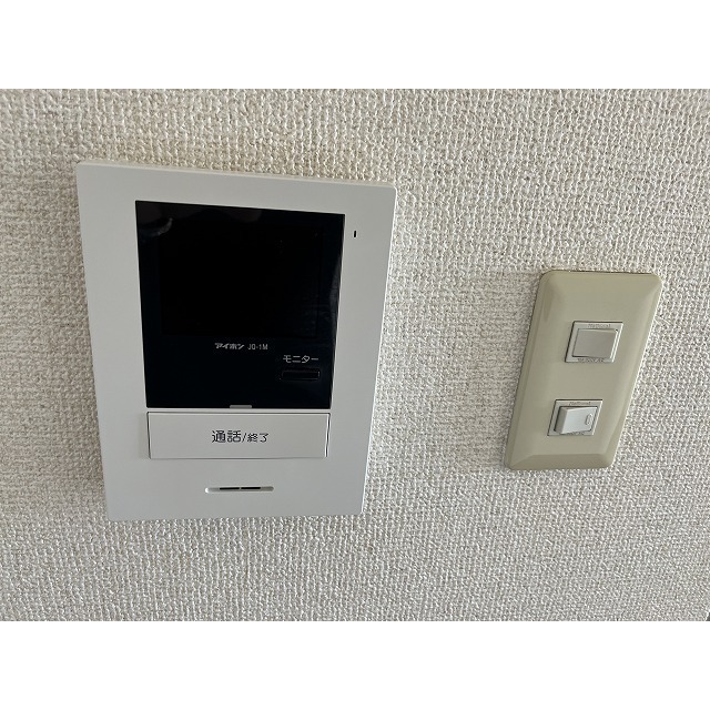 エレガンス綾瀬６0807号室 インターフォン